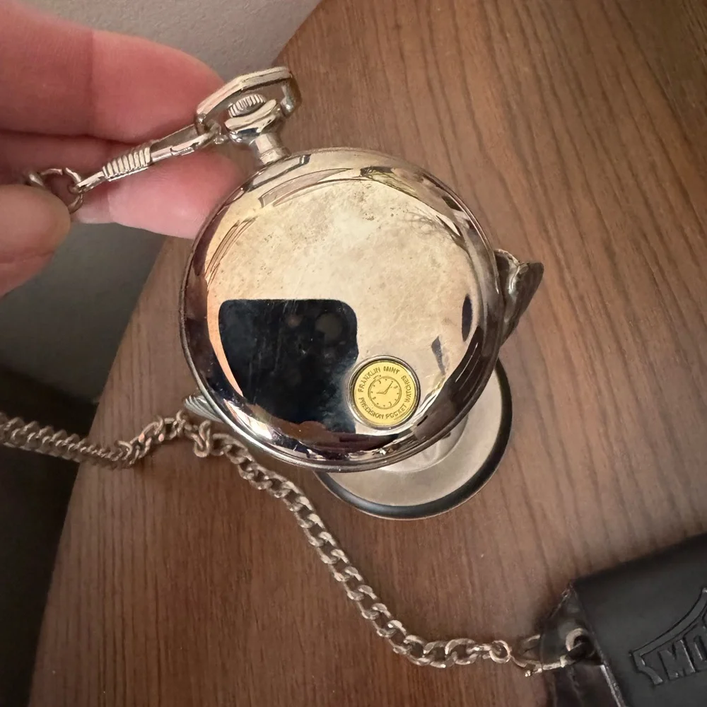 Franklin mint Harley Davidson Heritage softail pocket watch w/ bonus